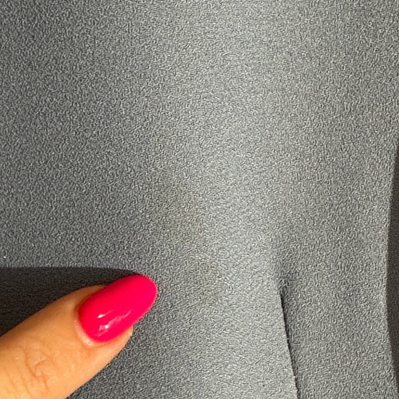 Does have a couple of small stains, needs to be cleaned - Picture 9 of 16